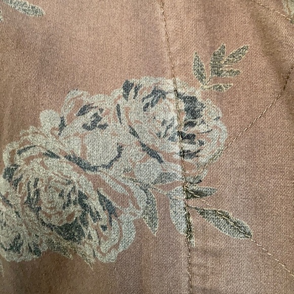 Van’s jacket - Picture 2 of 7